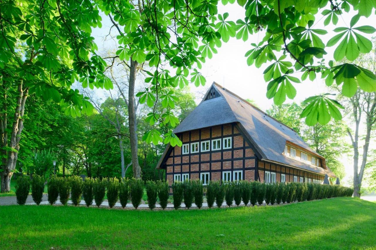 Park Am See X Nattika Ayurveda, Hotel Health Spirit Penzlin ภายนอก รูปภาพ